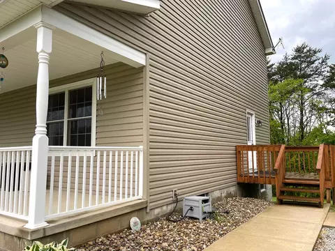 Exterior - 7719 Bear Run Rd, Logan, OH 43138 photo 5 of 16