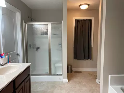 Bath - 7719 Bear Run Rd, Logan, OH 43138 photo 1 of 10