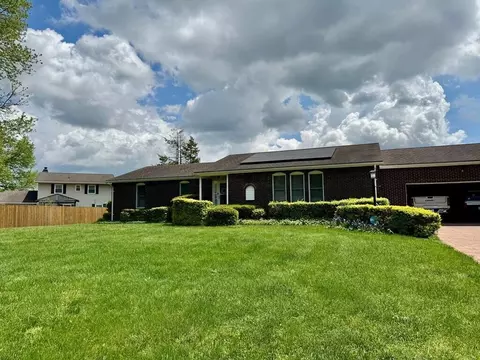 6 Oakwood Dr, Chillicothe, OH 45601