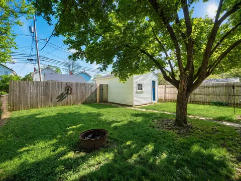 Exterior - 582 E Weber Rd, Columbus, OH 43202 photo 5 of 10