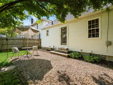 Exterior - 582 E Weber Rd, Columbus, OH 43202 photo 4 of 10
