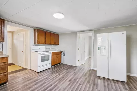349 E Central Ave, Delaware, OH 43015 photo 13