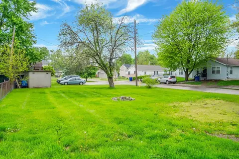 349 E Central Ave, Delaware, OH 43015 photo 5