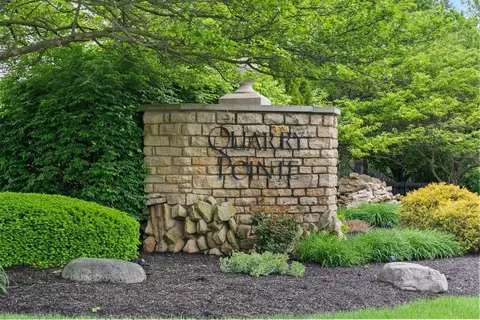 2938 Splitrock Rd, Columbus, OH 43221