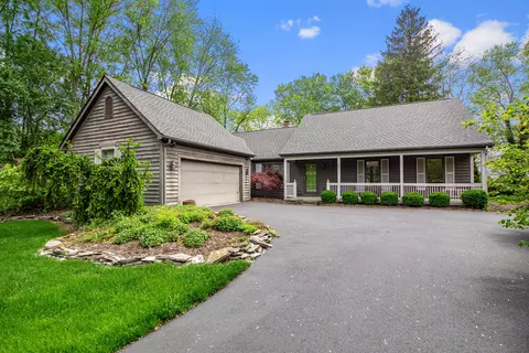 251 Longbranch Dr, Dublin, OH 43017