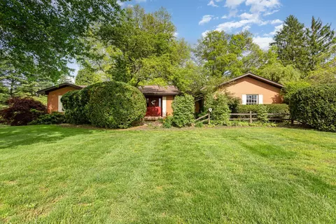26976 Jackson Rd, Circleville, OH 43113