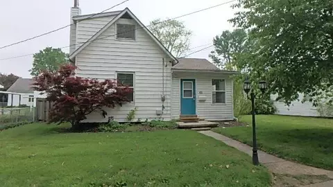 43 Oak St, Delaware, OH 43015