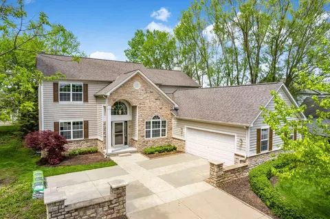 225 Winter Hill Pl, Powell, OH 43065