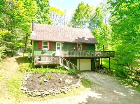 551 Crabapple Dr, Howard, OH 43028