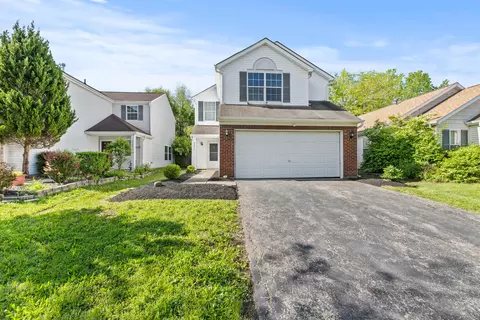 2077 Waymont Rd, Columbus, OH 43229