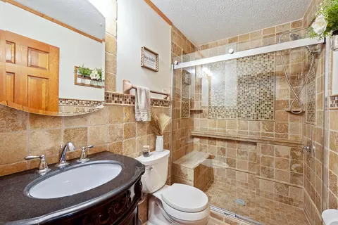 Bath - 7684 Stout Rd, Circleville, OH 43113 photo 1 of 3