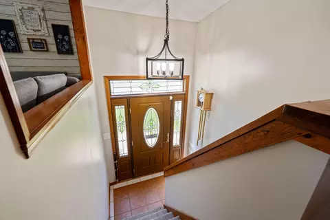 Entry Way - 7684 Stout Rd, Circleville, OH 43113 photo 2 of 3
