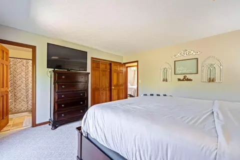 Bedroom - 7684 Stout Rd, Circleville, OH 43113 photo 2 of 3