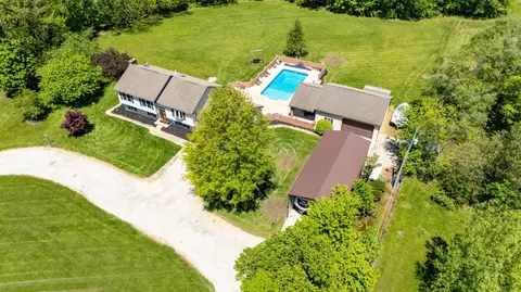 7684 Stout Rd, Circleville, OH 43113