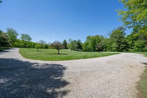 Exterior - 7684 Stout Rd, Circleville, OH 43113 photo 13 of 17