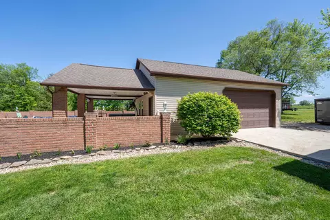 Exterior - 7684 Stout Rd, Circleville, OH 43113 photo 12 of 17