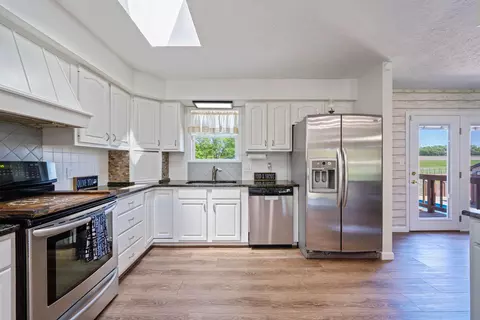 Kitchen - 7684 Stout Rd, Circleville, OH 43113 photo 2 of 5