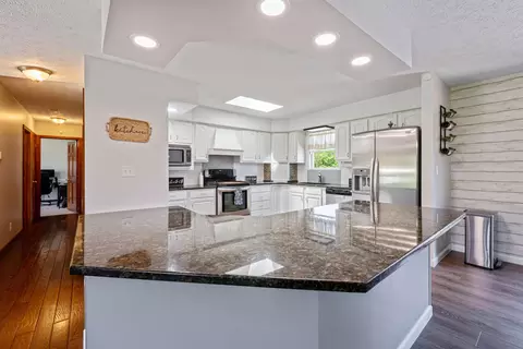 Kitchen - 7684 Stout Rd, Circleville, OH 43113 photo 1 of 5
