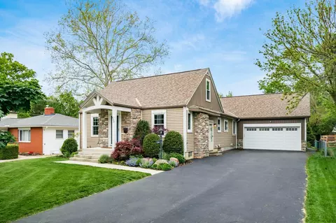 420 E Beaumont Rd, Columbus, OH 43214