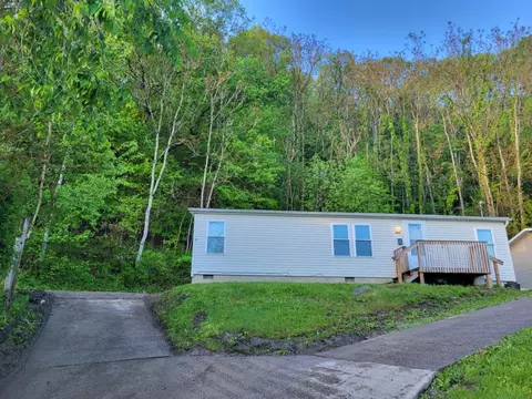 468 W High St, Nelsonville, OH 45764