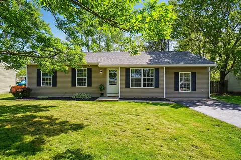 135 N Creekview Ct, Baltimore, OH 43105
