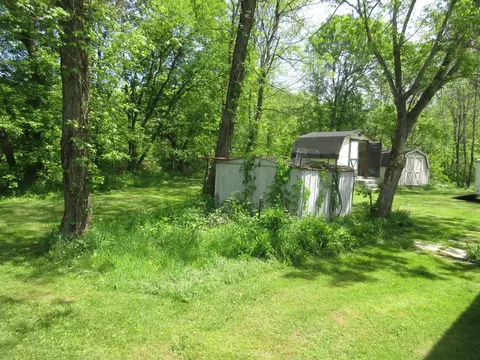 Exterior - 6800 Center Rd, Philo, OH 43771 photo 8 of 10