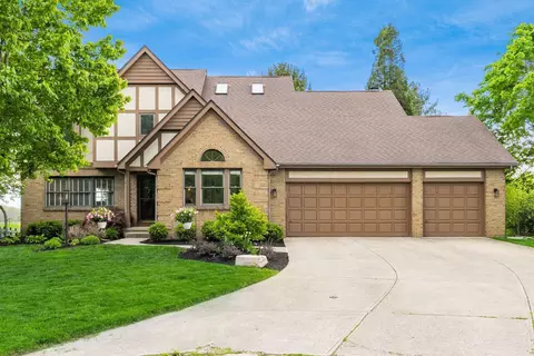 8200 Markhaven Dr, Columbus, OH 43235