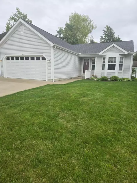 1657 Meadowlark Ln, Marysville, OH 43040