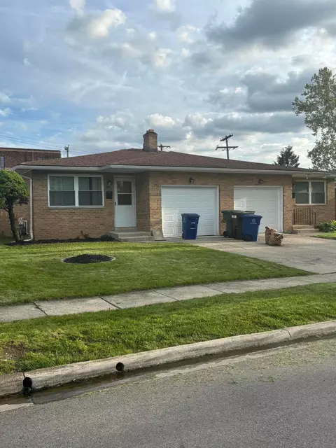 1103-1105 Sagecrest Dr, Columbus, OH 43229