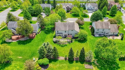 View/Area - 4276 Ewing Ct, Powell, OH 43065 photo 3 of 6