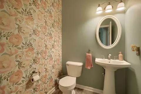 Bath - 4276 Ewing Ct, Powell, OH 43065 photo 1 of 6
