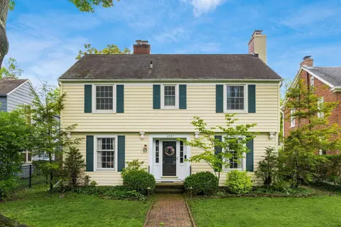 2731 E Broad St, Bexley, OH 43209