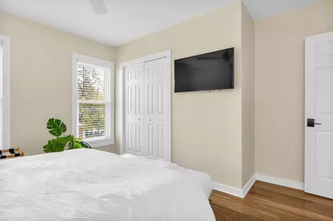 Bedroom - 236 E 4th Ave, Columbus, OH 43201 photo 3 of 3