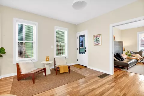 Entry Way - 236 E 4th Ave, Columbus, OH 43201 photo 2 of 3