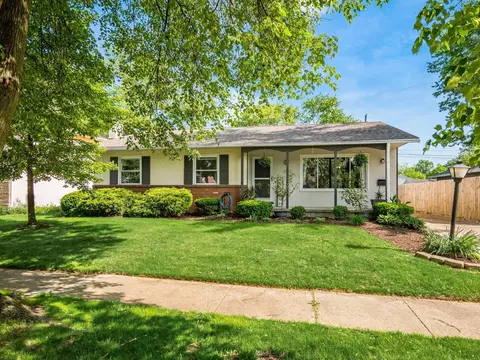 1322 Cranwood Sq S, Columbus, OH 43229