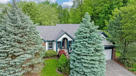 6598 Burbank Pl, Westerville, OH 43082