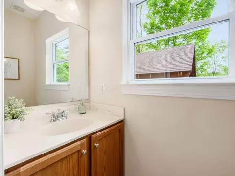 Bath - 9684 Shawnee Trl, Powell, OH 43065 photo 1 of 4