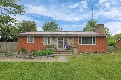700 N Henry St, Crestline, OH 44827