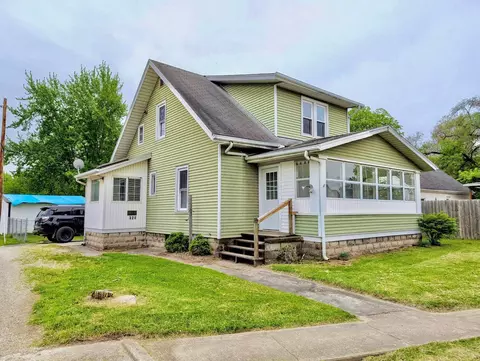 320 W Main St, Crestline, OH 44827