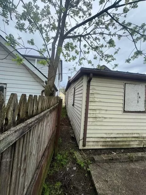 744 Kenton St, Springfield, OH 45505 photo 5
