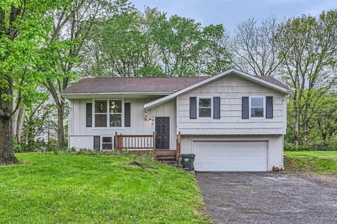 145 Lorraine Blvd, Pickerington, OH 43147