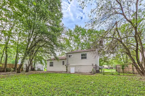 Exterior - 5422 Everson Rd N, Columbus, OH 43232 photo 5 of 5
