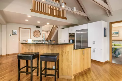 Kitchen - 359 E Longview Ave, Columbus, OH 43202 photo 4 of 9