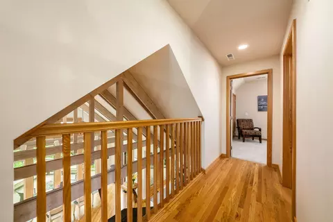 Entry Way - 359 E Longview Ave, Columbus, OH 43202 photo 5 of 5