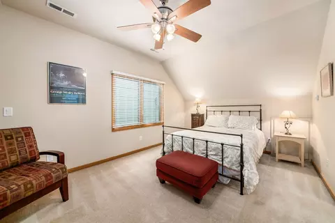 Bedroom - 359 E Longview Ave, Columbus, OH 43202 photo 5 of 7