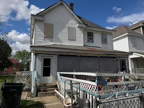 870-872 Sullivant Ave, Columbus, OH 43223