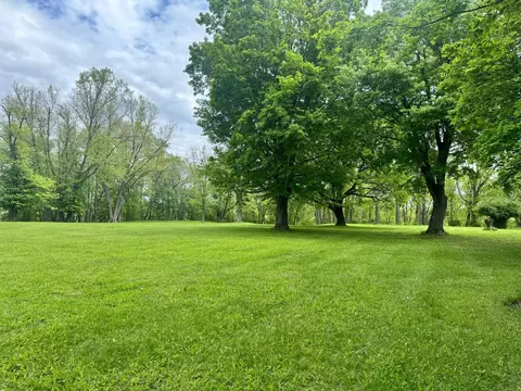 1644 Mt Vernon Rd, Newark, OH 43055