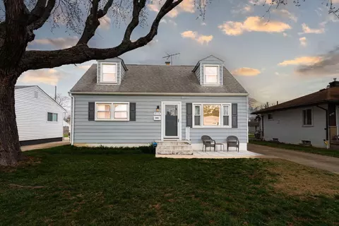 4172 Ashgrove Dr, Grove City, OH 43123
