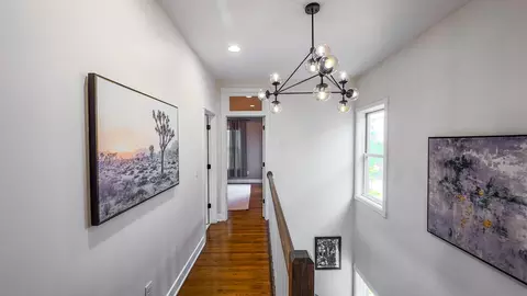Entry Way - 163 E 3rd Ave, Columbus, OH 43201 photo 3 of 8