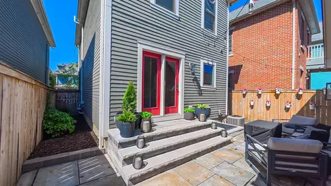 Exterior - 163 E 3rd Ave, Columbus, OH 43201 photo 10 of 11